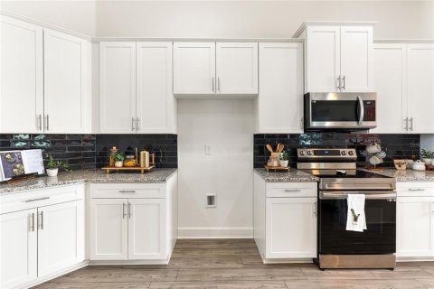 Casa en venta en Winter Haven, Florida, 4 dormitorios, 336.21 m2 № 1546239 - foto 12
