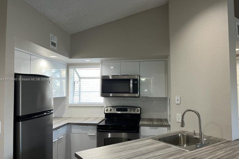 Condominio en venta en Margate, Florida, 2 dormitorios, 89.46 m2 № 1981984 - foto 4