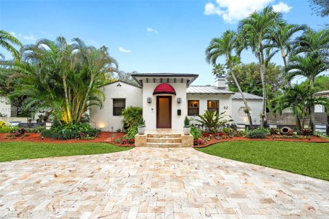 House in Miami Shores, Florida 3 bedrooms, 196.58 sq.m. № 2023891 - photo 20