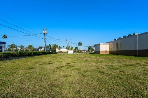 Propiedad comercial en venta en Florida City, Florida № 1862203 - foto 15