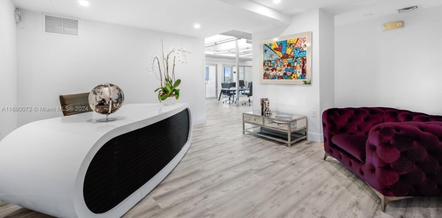 Propiedad comercial en Miami Beach, Florida № 1742022
