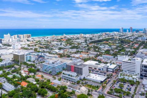 Propiedad comercial en venta en Miami Beach, Florida № 1742022 - foto 17