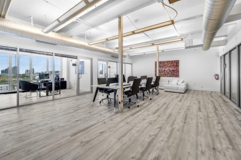Propiedad comercial en venta en Miami Beach, Florida № 1742022 - foto 2