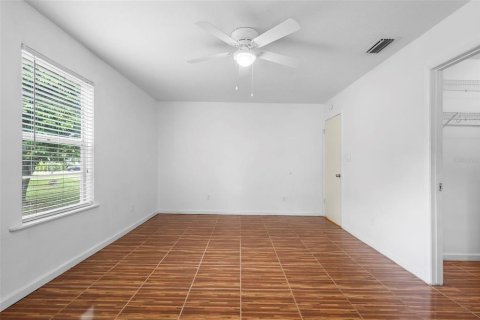 House in Groveland, Florida 3 bedrooms, 125.98 sq.m. № 1884091 - photo 17