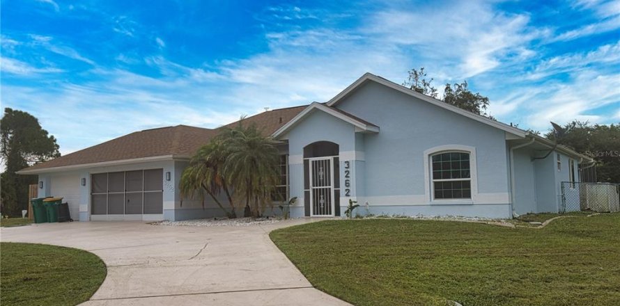 Villa ou maison à Port Charlotte, Floride 4 chambres, 178.74 m2 № 2402954