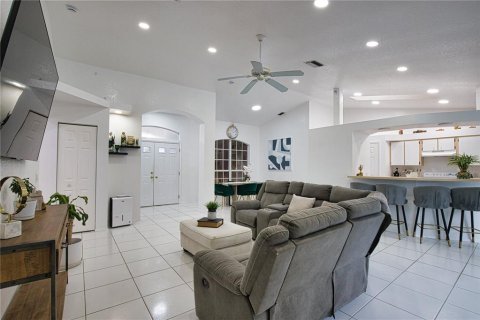 Villa ou maison à vendre à Port Charlotte, Floride: 4 chambres, 178.74 m2 № 2402954 - photo 6