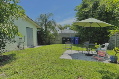 Propiedad comercial en venta en Fort Lauderdale, Florida, 192.87 m2 № 1867288 - foto 4