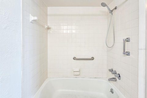 Купить кондоминиум в Порт-Оранж, Флорида 6 комнат, 114.18м2, № 1509293 - фото 18