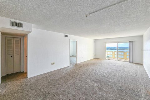 Купить кондоминиум в Порт-Оранж, Флорида 6 комнат, 114.18м2, № 1509293 - фото 12