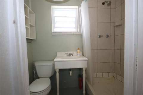 Immobilier commercial à vendre à Clearwater, Floride: 3 chambres, 185.8 m2 № 1804801 - photo 10