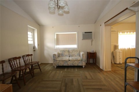 Immobilier commercial à vendre à Clearwater, Floride: 3 chambres, 185.8 m2 № 1804801 - photo 11