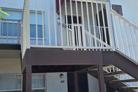 Condo à Tampa, Floride, 1 chambre  № 2117376