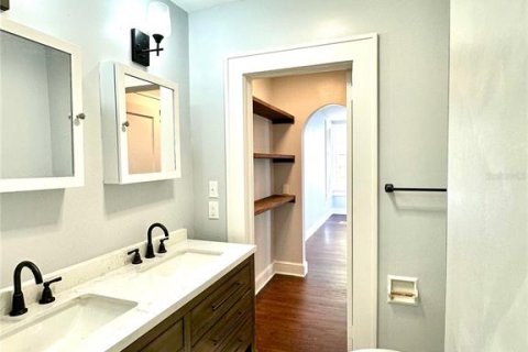 Casa en venta en Leesburg, Florida, 4 dormitorios, 247.58 m2 № 1820739 - foto 11