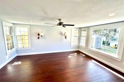 Casa en venta en Leesburg, Florida, 4 dormitorios, 247.58 m2 № 1820739 - foto 12