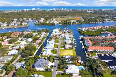 House in Palm Beach Gardens, Florida 138.52 sq.m. № 1867381 - photo 17