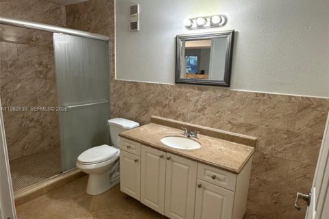 Condominio en alquiler en Miami, Florida, 2 dormitorios, 101.26 m2 № 2029612 - foto 7