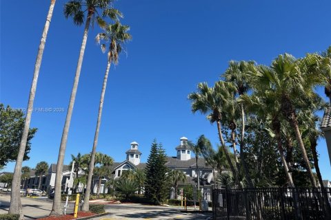 Condominio en alquiler en Miami, Florida, 2 dormitorios, 101.26 m2 № 2029612 - foto 2