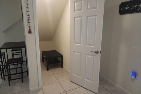Casa en venta en Davenport, Florida, 5 dormitorios, 174.38 m2 № 1785975 - foto 11