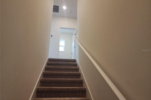 Casa en venta en Davenport, Florida, 5 dormitorios, 174.38 m2 № 1785975 - foto 13