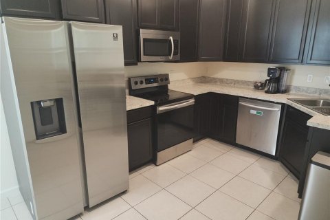 Casa en venta en Davenport, Florida, 5 dormitorios, 174.38 m2 № 1785975 - foto 8