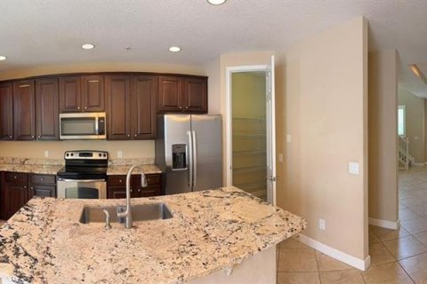 Touwnhouse à vendre à Lake Mary, Floride: 3 chambres, 182.27 m2 № 2156226 - photo 10