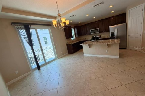 Touwnhouse à vendre à Lake Mary, Floride: 3 chambres, 182.27 m2 № 2156226 - photo 8