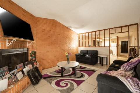 Commercial property in Lakeland, Florida 4 bedrooms, 182.83 sq.m. № 1787799 - photo 19
