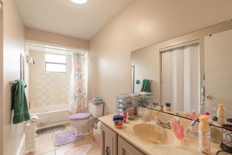 Commercial property in Lakeland, Florida 4 bedrooms, 182.83 sq.m. № 1787799 - photo 23