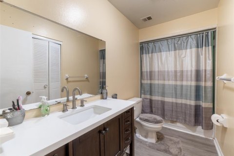 Commercial property in Lakeland, Florida 4 bedrooms, 182.83 sq.m. № 1787799 - photo 14