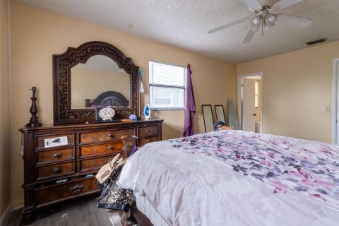 Commercial property in Lakeland, Florida 4 bedrooms, 182.83 sq.m. № 1787799 - photo 11