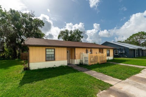 Commercial property in Lakeland, Florida 4 bedrooms, 182.83 sq.m. № 1787799 - photo 16