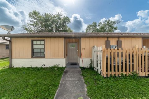 Commercial property in Lakeland, Florida 4 bedrooms, 182.83 sq.m. № 1787799 - photo 17