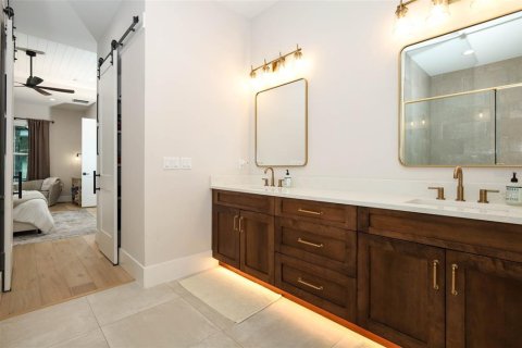 Casa en venta en Geneva, Florida, 4 dormitorios, 188.68 m2 № 2385865 - foto 21