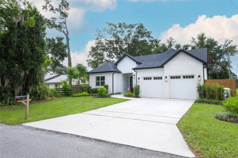 Casa en Geneva, Florida 4 dormitorios, 188.68 m2 № 2385865