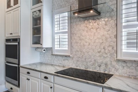 Casa en venta en Orlando, Florida, 5 dormitorios, 390 m2 № 1843974 - foto 25