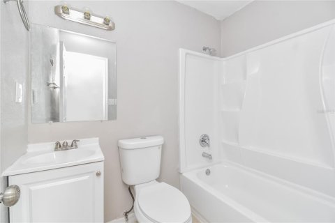 Casa en alquiler en Orlando, Florida, 3 dormitorios, 116.31 m2 № 1842051 - foto 13