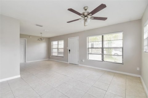 Casa en alquiler en Orlando, Florida, 3 dormitorios, 116.31 m2 № 1842051 - foto 4