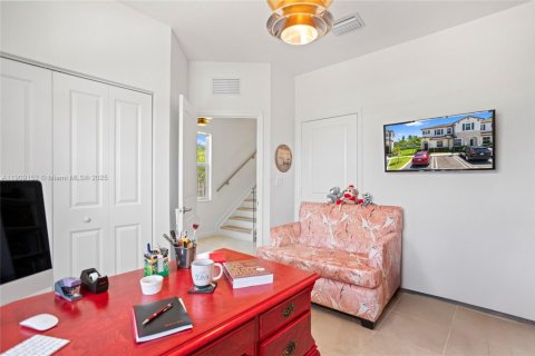 Купить виллу или дом в Майами, Флорида 3 спальни, 123.37м2, № 1964969 - фото 13