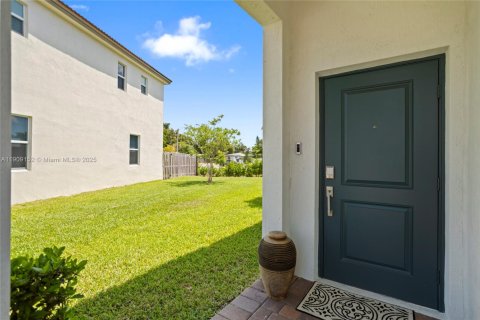 Купить виллу или дом в Майами, Флорида 3 спальни, 123.37м2, № 1964969 - фото 24