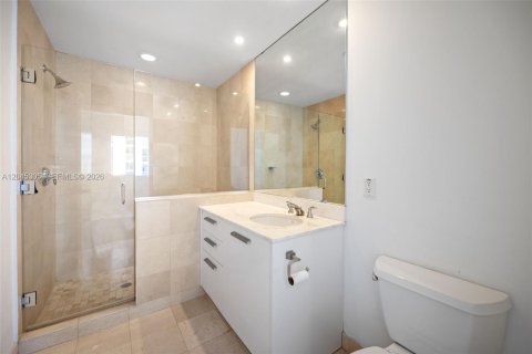 Condo in Miami, Florida, 2 bedrooms № 2185930 - photo 23
