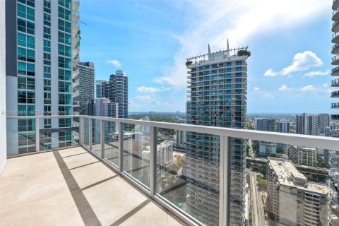Condo in Miami, Florida, 2 bedrooms № 2185930 - photo 12