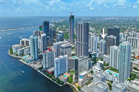 Condo in Miami, Florida, 2 bedrooms  № 2185930