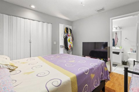 Townhouse in Winter Garden, Florida 3 bedrooms, 91.42 sq.m. № 1822582 - photo 10