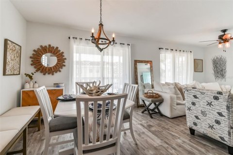 House in Redington Beach, Florida 3 bedrooms, 98.1 sq.m. № 1883251 - photo 6