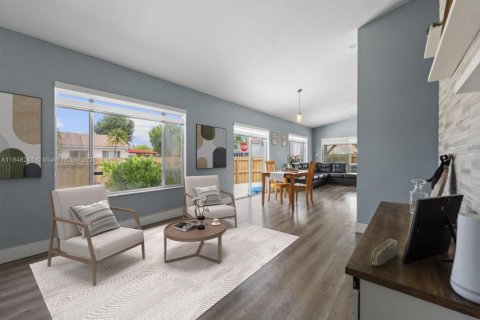 Casa en venta en Miami, Florida, 4 dormitorios, 153.47 m2 № 1848896 - foto 4