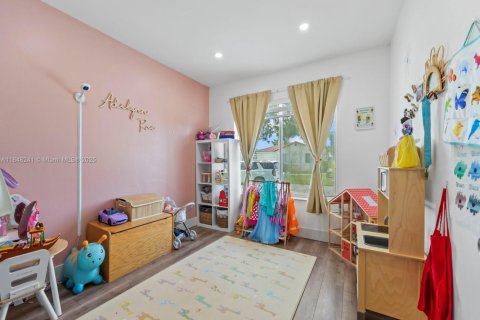 Casa en venta en Miami, Florida, 4 dormitorios, 153.47 m2 № 1848896 - foto 26