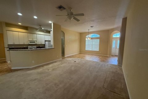 Villa ou maison à louer à Tavares, Floride: 3 chambres, 161.74 m2 № 2102895 - photo 6