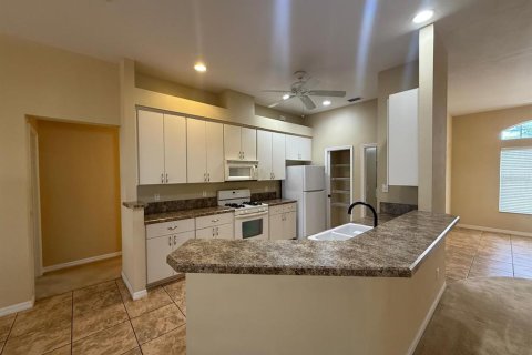 Villa ou maison à louer à Tavares, Floride: 3 chambres, 161.74 m2 № 2102895 - photo 7
