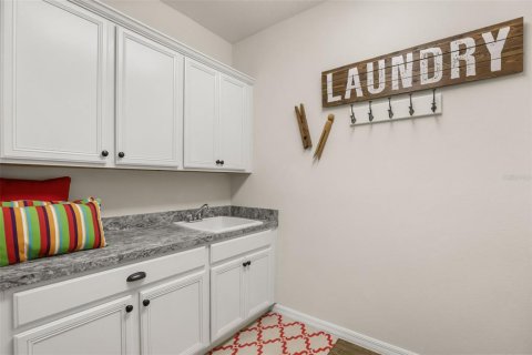 Casa en venta en Kissimmee, Florida, 4 dormitorios, 222.97 m2 № 2383726 - foto 19