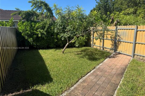 Villa ou maison à vendre à Miami, Floride: 4 chambres, 181.07 m2 № 1967724 - photo 8